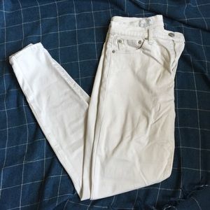 Gap True Skinny High Rise White Jeans